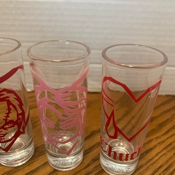 Chucky Shot Glass Set - New in box 2oz great gift or add to any bar or - Picture 4 of 9
